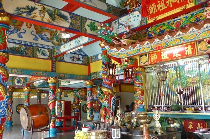 Historical And Cultural Day Tour To Takuapa Old Town From Khao Lak - From pickup to Guan Yin shrines: setting the tone early