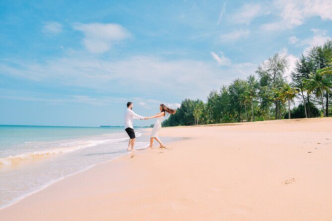 Holiday photoshoot in Khao Lak - Planning outfits: the dress tip that actually affects results