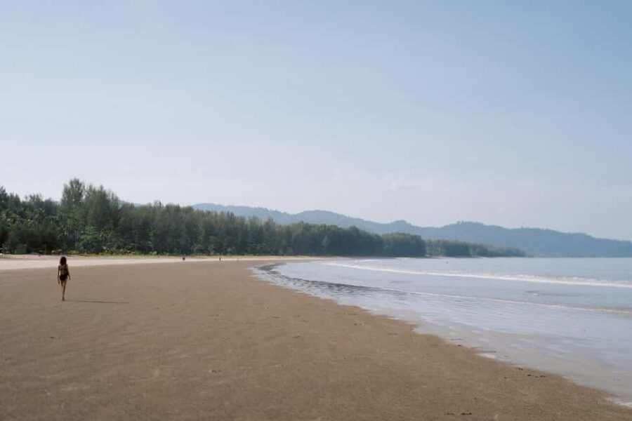 Khao Lak: 1.5-Hour Small Group Surfing Experience - The 90 minutes: how the lesson is paced from sand to sea