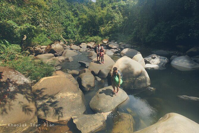 Khao Sok Rainforest | Hiking & Bamboo Rafting - The Viewpoint Stop: Bird-Eye Perspective Before Heading Back