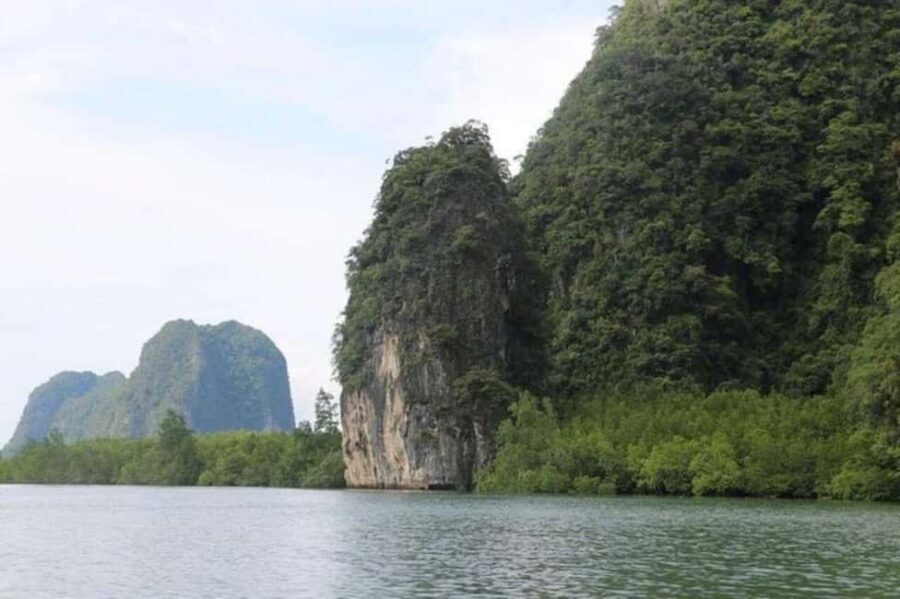 Khaolak Half Day: Phang Nga Bay, Tapu Island & Panyi Village - Phang Nga Bay in 5 hours: the smart half-day plan