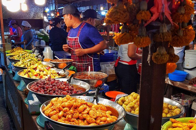 Phuket Weeked Market - Driver-Only Touring: Freedom Good, Help Limited