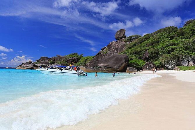 Similan Islands Snorkeling Day Trip By Love Andaman From Khao Lak - Food onboard: how the included meals make a long island day easier